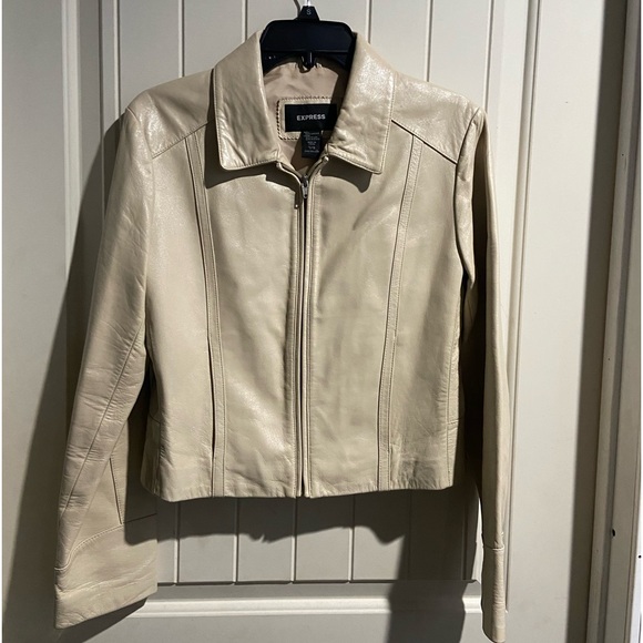 Women’s Express Tan Leather Jacket Size 7/8 - Picture 1 of 3